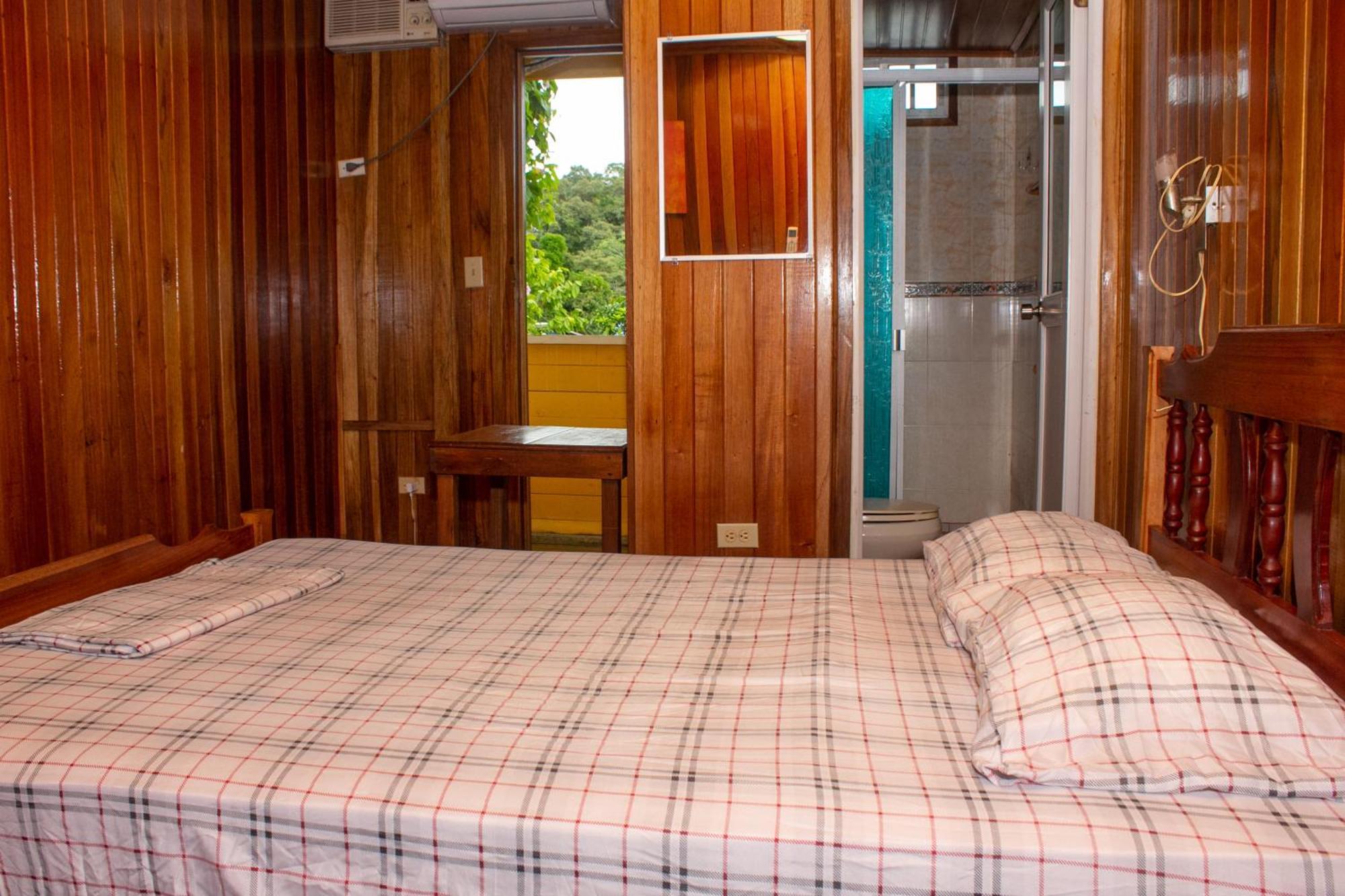 Bastimentos Hill Guest House Bocas del Toro Room photo